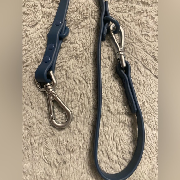 WILD ONE LEASH IN NAVY SMALL SIZE - Picture 3 of 5